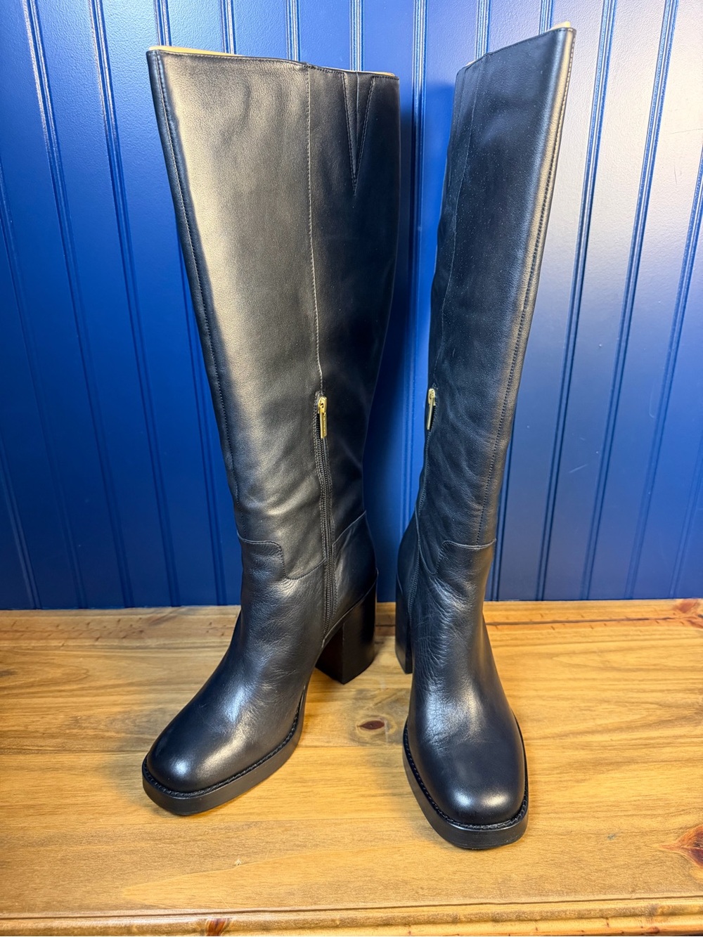 Vince Camuto Gibi Black Leather Wide Calf Knee High Boots Size 10M